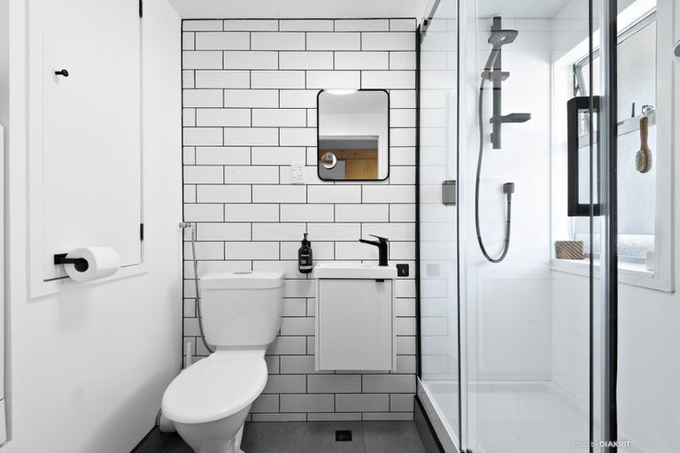 Photo of property in Melksham Towers, 701/131 Brougham Street, Mount Victoria, Wellington, 6011