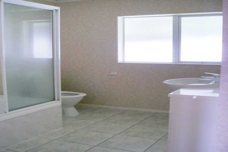 Photo of property in 51 Martin Jugum Lane, Ranui, Auckland, 0612