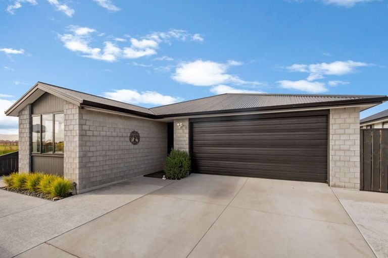 Photo of property in 136 Union Drive, Papamoa, 3118