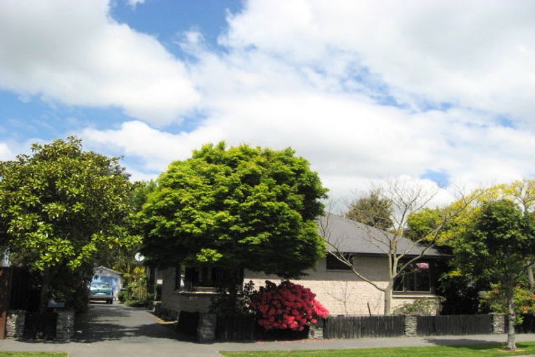 Photo of property in 46 Appleby Crescent, Burnside, Christchurch, 8053