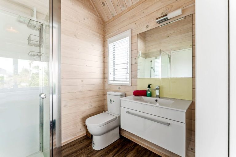 Photo of property in 105 Ladies Mile, Manly, Whangaparaoa, 0930