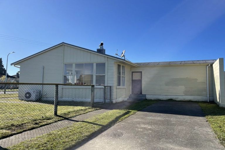 Photo of property in 400 Kiwi Place, Camberley, Hastings, 4120