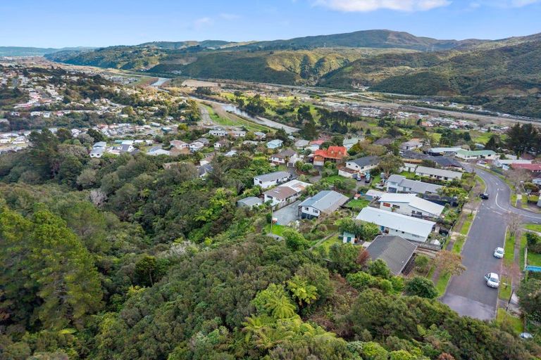 Photo of property in 106 Lord Street, Stokes Valley, Lower Hutt, 5019