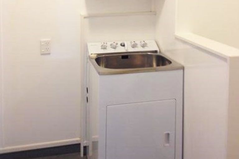 Photo of property in 95 Farmer Crescent, Taita, Lower Hutt, 5011