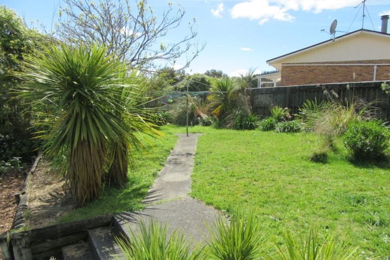 Photo of property in 9 Oaklands Grove, Clouston Park, Upper Hutt, 5018