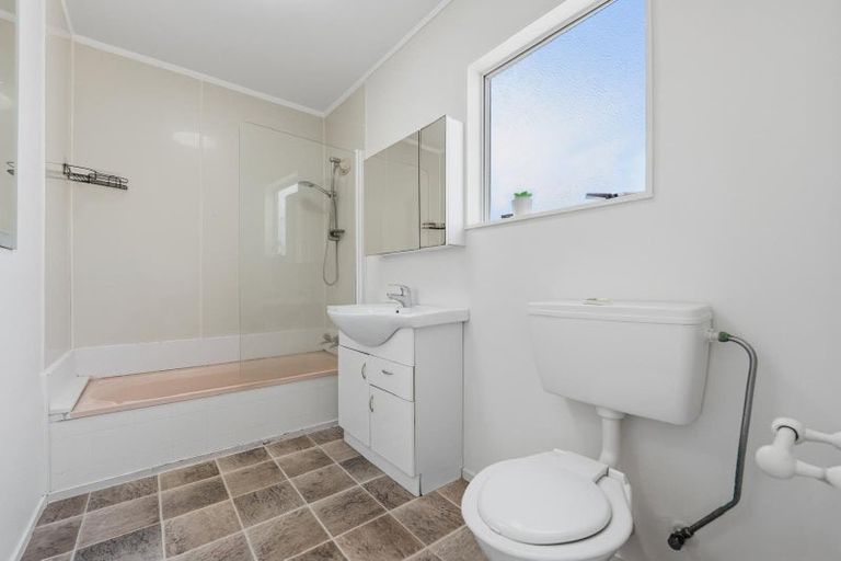 Photo of property in 1/117 Rosier Road, Glen Eden, Auckland, 0602