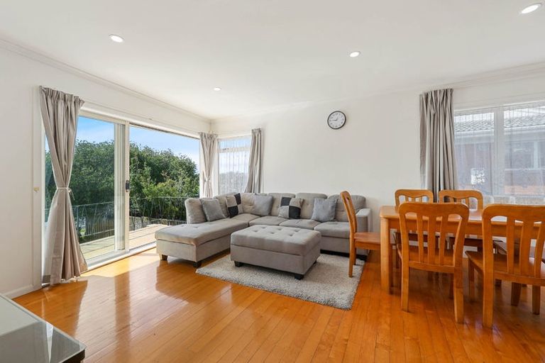 Photo of property in 77 Macleans Road, Bucklands Beach, Auckland, 2014