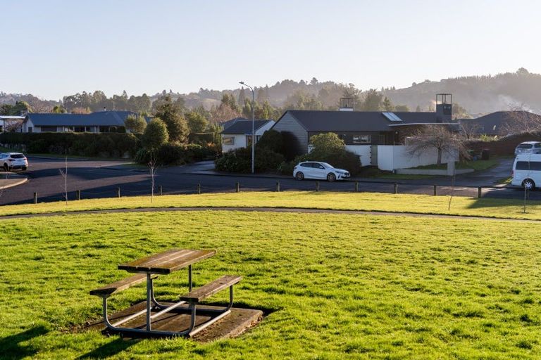 Photo of property in 3 Sunninghurst Drive, Fairfield, Dunedin, 9018
