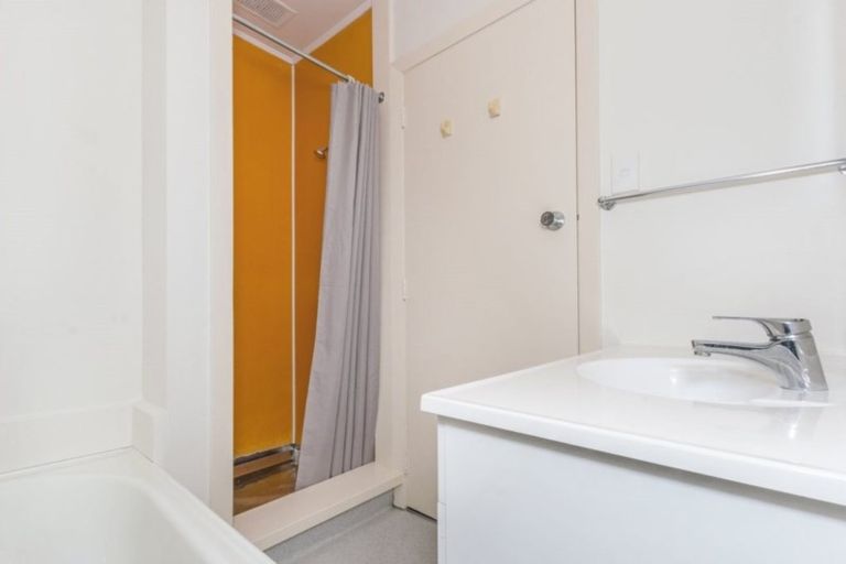 Photo of property in 23 Jenkins Avenue, Redwood, Christchurch, 8051