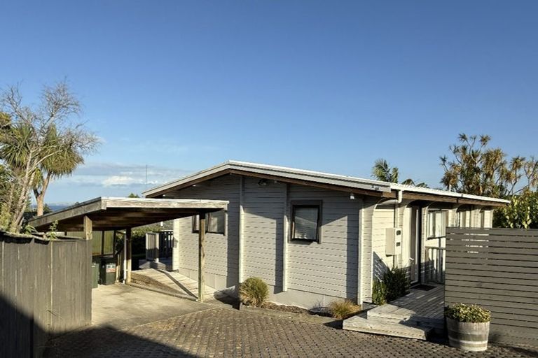 Photo of property in 2/46 Channel View Road, Campbells Bay, Auckland, 0630
