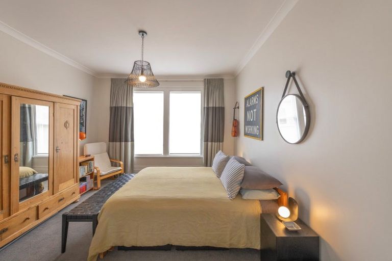 Photo of property in 18 Austin Street, Mount Victoria, Wellington, 6011