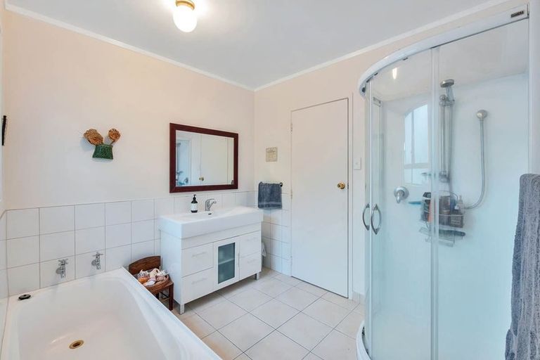 Photo of property in 36b Verbena Road, Birkdale, Auckland, 0626