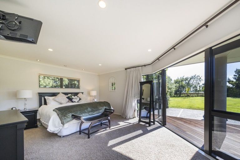 Photo of property in 11 Mckenzie Settlement Road, Kairanga, Palmerston North, 4475