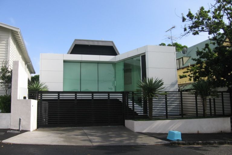 Photo of property in 4 Costley Street, Freemans Bay, Auckland, 1011
