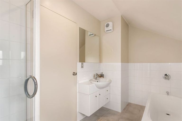 Photo of property in 21b Springfield Road, St Albans, Christchurch, 8014