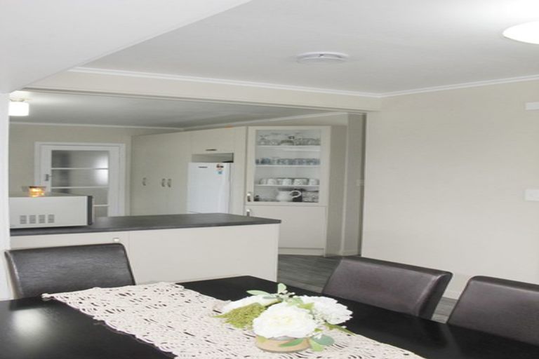 Photo of property in 28 Bickerstaffe Road, Maungaturoto, 0520