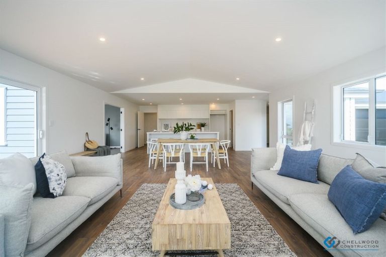 Photo of property in 19 Silicon Way, Fitzherbert, Palmerston North, 4410