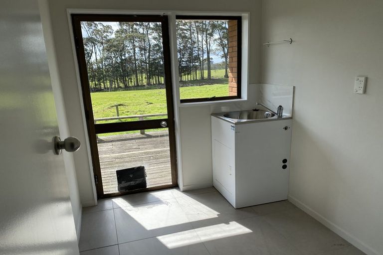 Photo of property in 10 Bycroft Road, Karaka, Papakura, 2578