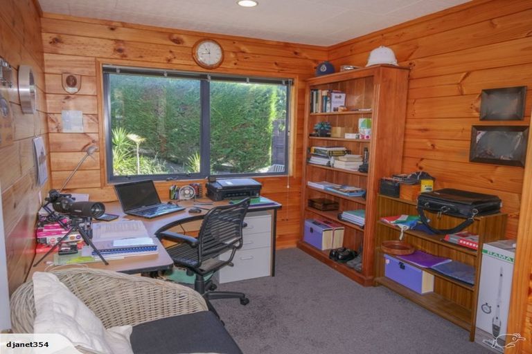 Photo of property in 33 Cable Bay Block Road, Cable Bay, 0420