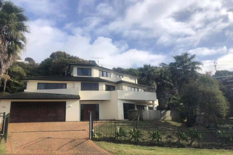 Photo of property in 55 Penguin Drive, Murrays Bay, Auckland, 0630