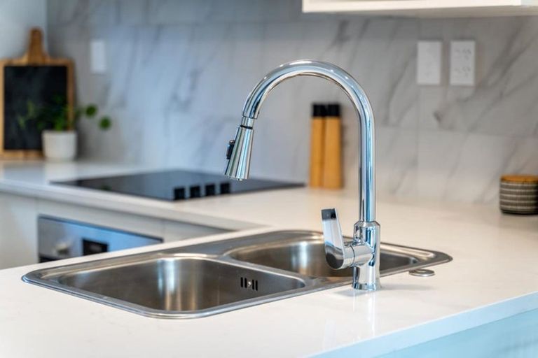 Photo of property in 5 Morihana Close, Glen Eden, Auckland, 0602