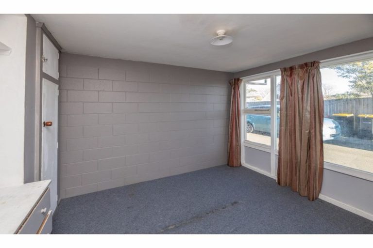 Photo of property in 2/267 Pages Road, Wainoni, Christchurch, 8061