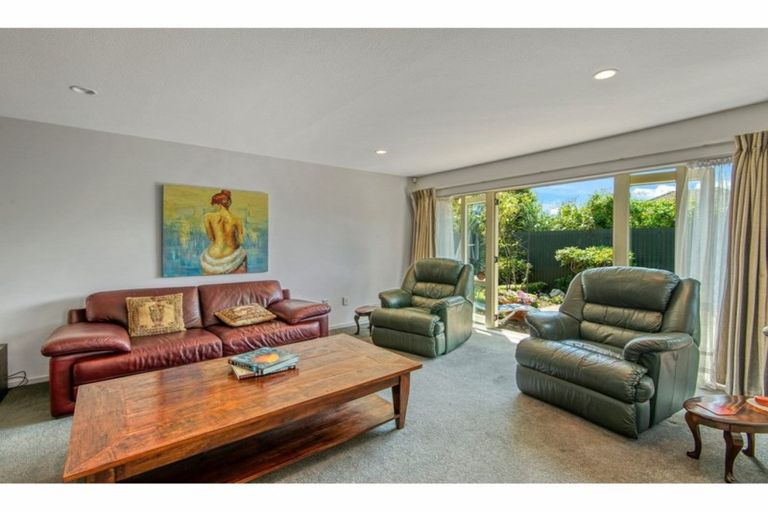 Photo of property in 1/10 Maryhill Avenue, Hoon Hay, Christchurch, 8025