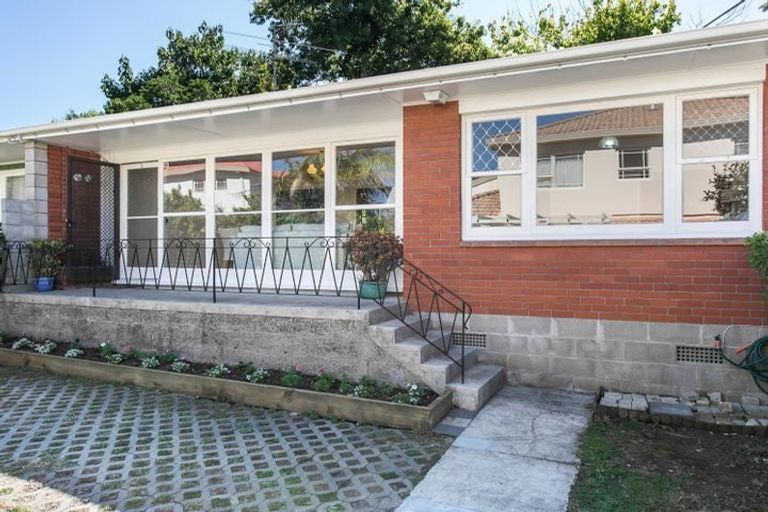 Photo of property in 5/8 Tawera Road, Greenlane, Auckland, 1051