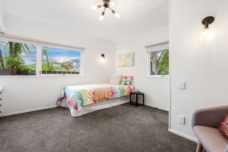 Photo of property in 279 Royal Road, Massey, Auckland, 0614