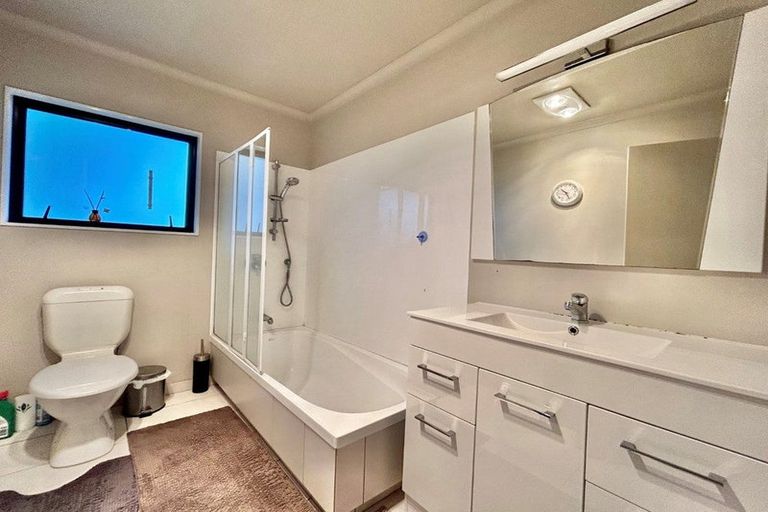 Photo of property in 3 Mcnaughton Place, Onekawa, Napier, 4110