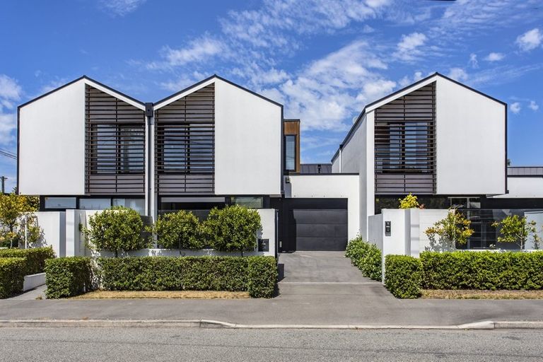 Photo of property in 154 Holly Road, St Albans, Christchurch, 8014