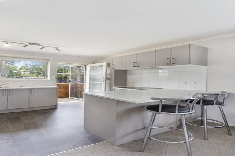 Photo of property in 3/21 Trentham Road, Papakura, 2110