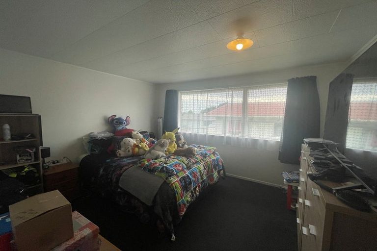 Photo of property in 11 Villa Place, Bell Block, New Plymouth, 4312