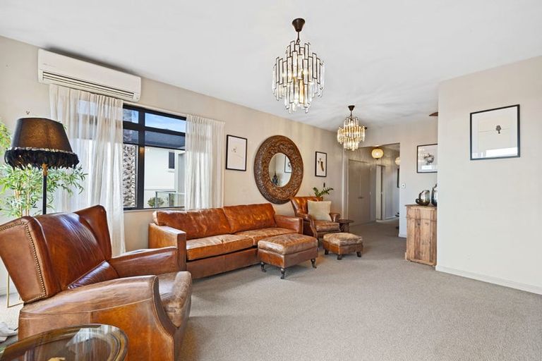 Photo of property in 31 Aurora Avenue, Welcome Bay, Tauranga, 3112