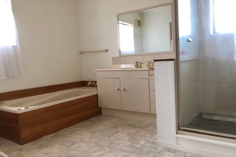 Photo of property in 32 Esmonde Road, Takapuna, Auckland, 0622