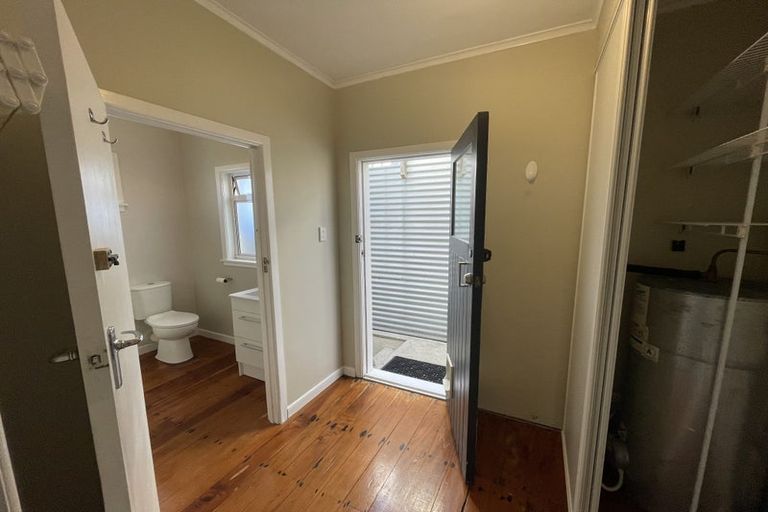 Photo of property in 11 Tane Street, New Lynn, Auckland, 0600