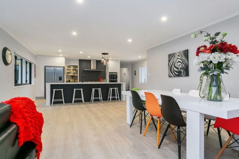 Photo of property in 125 Saint Kilda Road, Cambridge, 3434