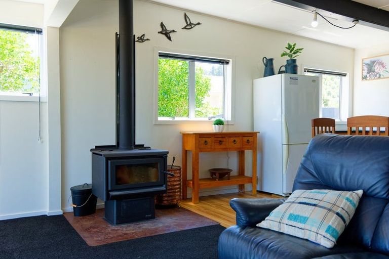 Photo of property in 19 South Bay Parade, South Bay, Kaikoura, 7300