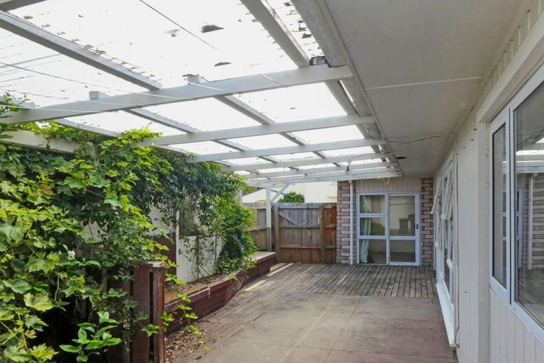 Photo of property in 8 Clonbern Place, Upper Riccarton, Christchurch, 8041