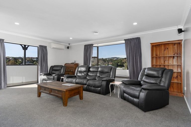 Photo of property in 10 Herald Way, Welcome Bay, Tauranga, 3112