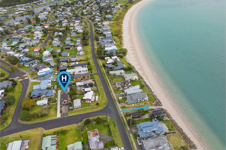 Photo of property in 3a Oyster Drive, Cooks Beach, Whitianga, 3591