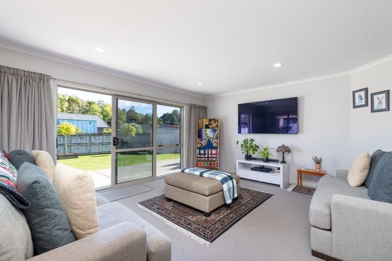 Photo of property in 10 Sunstone Crescent, Brown Owl, Upper Hutt, 5018