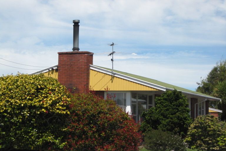 Photo of property in 68 Wingate Street, Redwood, Christchurch, 8051