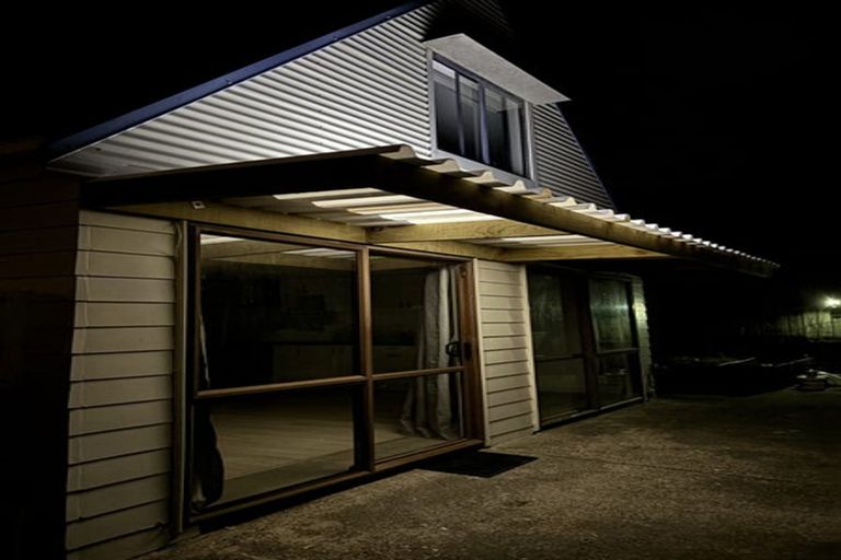 Photo of property in 19a Langton Road, Stanmore Bay, Whangaparaoa, 0932