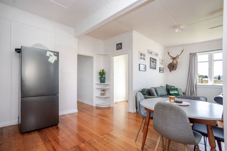 Photo of property in 3 Victoria Avenue, Dannevirke, 4930