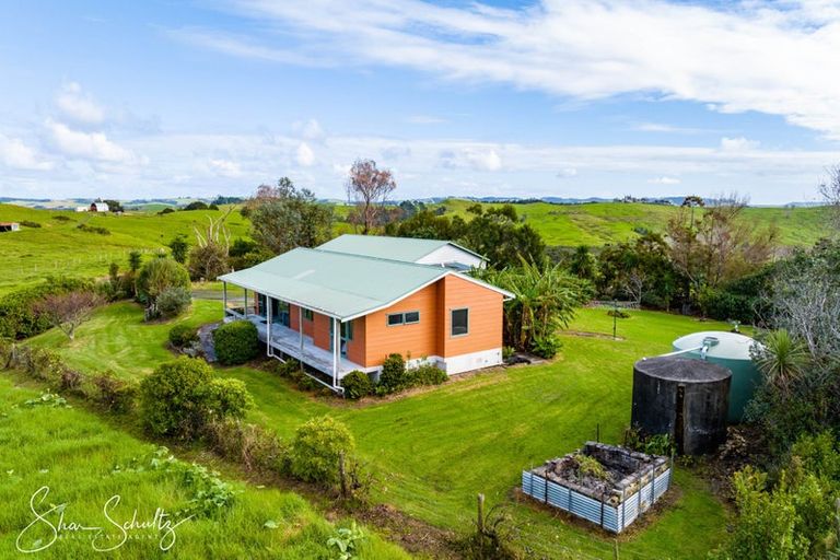 Photo of property in 7 Te Opi Road East, Whakapirau, Maungaturoto, 0583