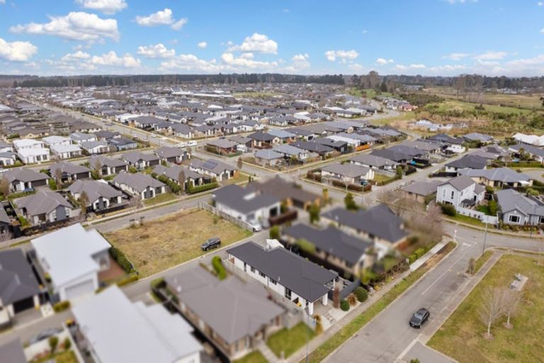 Photo of property in 6 Aroha Street, Pegasus, 7612