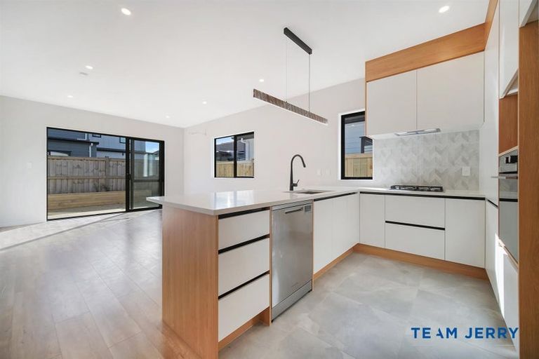 Photo of property in 27 Huringa Road, Karaka, Papakura, 2113