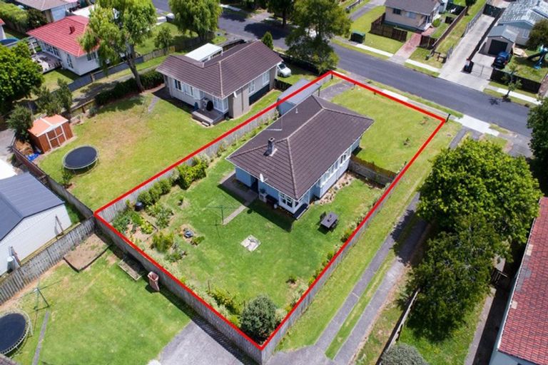 Photo of property in 11 Huia Street, Waiuku, 2123