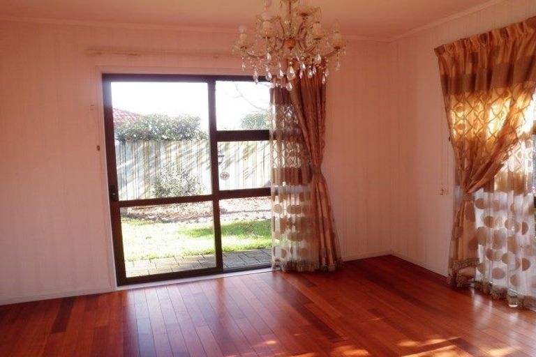 Photo of property in 14 Bob Charles Drive, Golflands, Auckland, 2013
